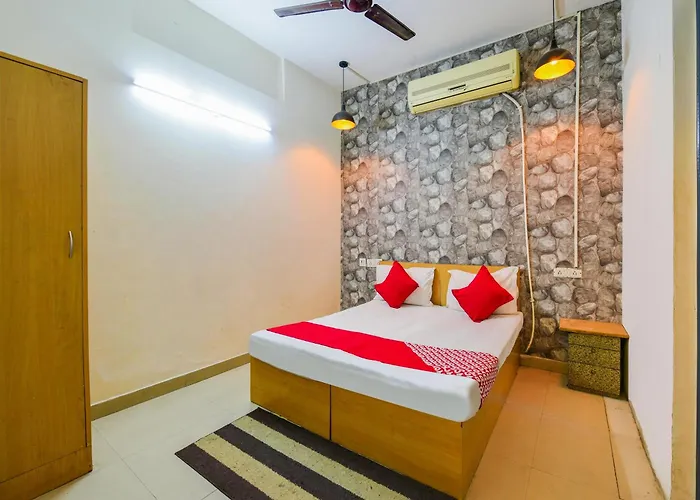 Standard Queen Room